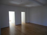 Zwickau auch WG geeignet !!! Toll sanierte Wohnung, zentrumsnah, Balkon, Parkett, Vorratsraum Gewerbe mieten