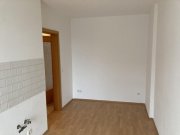 Zwickau Ab 01.08.26! Schöne 1-Raumwohnung mit Balkon, Wanne, attraktive Lage, Nähe Muldenpromenade! Wohnung mieten