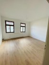 Meerane 2-Zimmer mit neuem Laminat, neuem Bad mit Wanne und Dusche und in zentraler Lage! Wohnung mieten