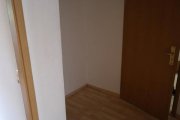 Reichenbach im Vogtland * Günstige 1-Zimmer mit Einbauküche, Laminat und Dusche * Wohnung mieten