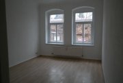 Chemnitz Großzügige 3-Zimmer mit Laminat, Wanne und Balkon in zentraler Lage! EBK mgl. Wohnung mieten
