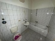 Chemnitz Gemütliche 3-Zimmer mit neuem Laminat, Wanne und Balkon in sehr guter Lage! Wohnung mieten