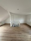 Chemnitz DG Maisonette 3-Zimmer mit EBK, Laminat und Wannenbad in guter Lage Wohnung mieten