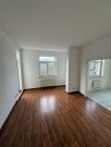 Chemnitz Günstige 2-Zimmer mit Balkon, Laminat und Dusche in guter Lage Wohnung mieten