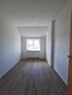 Chemnitz Gemütliche DG 3-Zimmer mit Laminat, Balkon und Wannenbad in ruhiger Lage! EBK mgl. Wohnung mieten