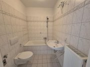 Chemnitz Kompakte 2-Zimmer mit Einbauküche, Laminat und Wannenbad in guter Lage Wohnung mieten