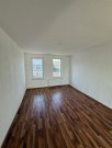 Chemnitz Kompakte DG 3-Zimmer mit Aufzug, Laminat, Dachbalkon und Eckwanne in guter Lage! Wohnung mieten
