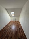 Chemnitz Kompakte DG 3-Zimmer mit Aufzug, Laminat, Dachbalkon und Eckwanne in guter Lage! Wohnung mieten
