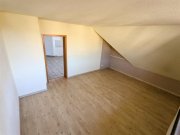 Chemnitz Großzügige 2,5-Zi. mit Laminat, EBK, Balkon und Wannenbad in sehr guter Lage! TG mgl. Wohnung mieten