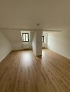 Chemnitz Große 3-Zimmer Maisonette mit Einbauküche, zwei Bädern, Stellplatz und Laminat in ruhiger Lage! Wohnung mieten