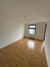 Chemnitz Großzügige 2-Zimmer mit Balkon, Wannenbad und Laminat in zentraler Lage! SP und EBK mgl. Wohnung mieten