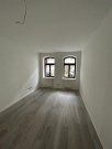 Chemnitz Günstige 3-Zimmer mit Einbauküche, Terrasse, Dusche und Laminat in zentraler Lage! SP mgl. Wohnung mieten