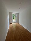 Chemnitz Helle 2-Zi. mit sonnigem Balkon, Laminat, Wanne und großzügiger Küche in ruhiger Lage! Wohnung mieten