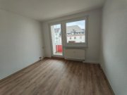 Chemnitz Helle 3-Zi. mit Balkon, Wanne & Laminat in ruhiger Lage! Wohnung mieten