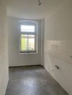 Chemnitz Zweitbezug nach San.! Große3-Zi. mit Einbauküche, Laminat, Lift, Balkon und Wanne! Wohnung mieten