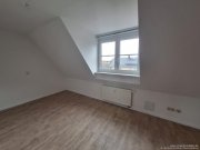 Hirschfeld (Landkreis Mittelsachsen) 2-Zimmer-Wohnung mit Einbauküche in ruhige Wohnlage in einem Dreiseitenhof in Hirschfeld (Reinsberg) Wohnung mieten