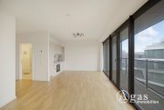 Berlin DACHGESCHOSS mit Weitblick! 2 Zimmer Wohnung mit ca. 62 m², EBK und Privat-Gym in Berlin-Mitte! Wohnung mieten