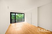 Berlin WIE EIN BAUMHAUS! Gemütliche 2 Zimmer Wohnung mit ca. 78m², EBK, Concierge und Gym in Berlin-Mitte! Wohnung mieten