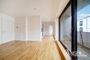 Berlin Wunderschöne und ruhige 3 Zimmer Wohnung mit ca. 82m², EBK und Balkon im Herzen von Mitte! Wohnung mieten