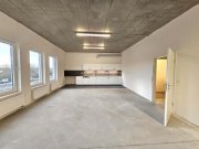 Berlin Prov.-frei: Große helle Bürofläche Gewerbe mieten