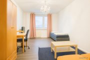Berlin Furnished 3-room apartment with loggia - ideal for a shared flat Wohnung mieten