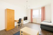Berlin Furnished 3-room apartment with loggia - ideal for a shared flat Wohnung mieten
