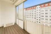 Berlin Furnished 3-room apartment with loggia - ideal for a shared flat Wohnung mieten