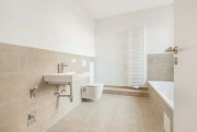 Berlin Sonniges 2-Zimmer-Apartment mit Balkon und Einbauküche Wohnung mieten