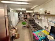 Berlin kleine Gastrofläche mit Vollküche und Mitarbeiterwohnung im grünen Friedenau - ideal für Lieferdienst oder Dark Kitchen