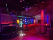 Berlin Eventlocation & Club in Berlin zur Miete - bis 200 Gäste | Komplett ausgestattet Gewerbe mieten