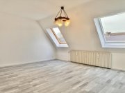 Heide Gemütliche Dachgeschosswohnung mit Stellplatz in Heide zu vermieten Wohnung mieten