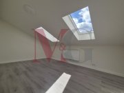 Wilhelmshaven Moderne Dachgeschosswohnung mit Wanne und Einbauküche Wohnung mieten