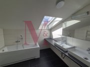 Wilhelmshaven Moderne Dachgeschosswohnung mit Wanne und Einbauküche Wohnung mieten