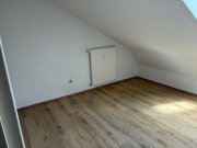 Hagenburg Gemütlich wohnen unterm Dach - 3 Zi. mit Balkon Wohnung mieten