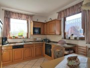 Hünfeld (EF1380_M) Fulda: Hünfeld, möbliertes Nebengebäude mit sep. Eingang, Marmorböden, Fußbodenheizung, Balkon, Service Wohnung