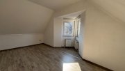 Holzminden 2-Zimmer-Dachgeschosswohnung mit PKW-Stellplatz, nähe Markplatz Wohnung mieten