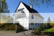 Holzminden 3-Zimmer-Mietwohnung im Obergeschoss mit Balkon und Garage, Nähe Internat am Solling... Wohnung mieten