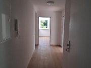 Holzminden 3-Zimmer-Mietwohnung in Holzminden/Neuhaus zu vermieten - Komplett renoviert/teilsaniert in 2025 Wohnung mieten