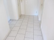 Holzminden 3-Zimmer-Mietwohnung im I OG mit Balkon und Garage, Nähe Internat am Solling... Wohnung mieten