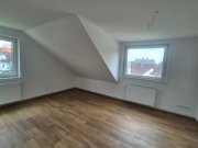 Holzminden Renovierte 3-Zimmer-Dachgeschosswohnung, zw. Innenstadt und Stiebel Eltron Wohnung mieten