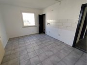 Holzminden Renovierte 4 - Zimmer Mietwohnung im Erdgeschoss - ruhige und bevorzugte Wohnlage Wohnung mieten