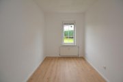 Lenne renovierte 2 1/2-Zimmer-Erdgeschosswohnung in 37627 Lenne Wohnung mieten
