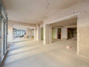 Düsseldorf Ladenlokal mit ca. 25m Schaufensterfront in Düsseldorf-Bilk Gewerbe mieten