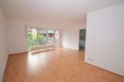 Köln Helle 2-Zimmerwohnung mit großem Balkon am Stadtrand von Köln Wohnung mieten