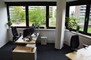 Köln Kölner Geschäftsadresse - Schreibtischarbeitsplatz im 3er Büroraum - all-inclusive-rental Gewerbe mieten
