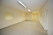Bornheim (Rhein-Sieg-Kreis) Helle, großzügige Büroräume/Ausstellungsfläche im Gewerbegebiet Sechtem Gewerbe mieten