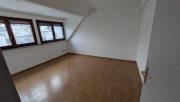 Hermeskeil Helle 2,5-Zimmer-Dachgeschosswohnung mit Garage – modernisiert & sofort bezugsfrei Wohnung mieten