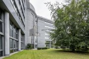 Frankfurt am Main ATIK: Moderne Büroflächen mit Parkanlage, Stellplätzen und optimaler Verkehrsanbindung Gewerbe mieten