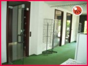 Friedrichsdorf (Hochtaunuskreis) ** Lichtdurchflutet & werbewirksam **
Büro- oder Praxisfläche ca. 100 m² in Hotelanlage! Gewerbe mieten