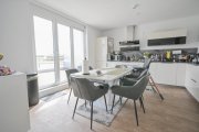 Rödermark DIETZ: Moderne und helle 4-Wohnung im 3. OG , 1 Terrasse, Aufzug und 2 TG-Stellplätzen in Rödermark! Wohnung mieten